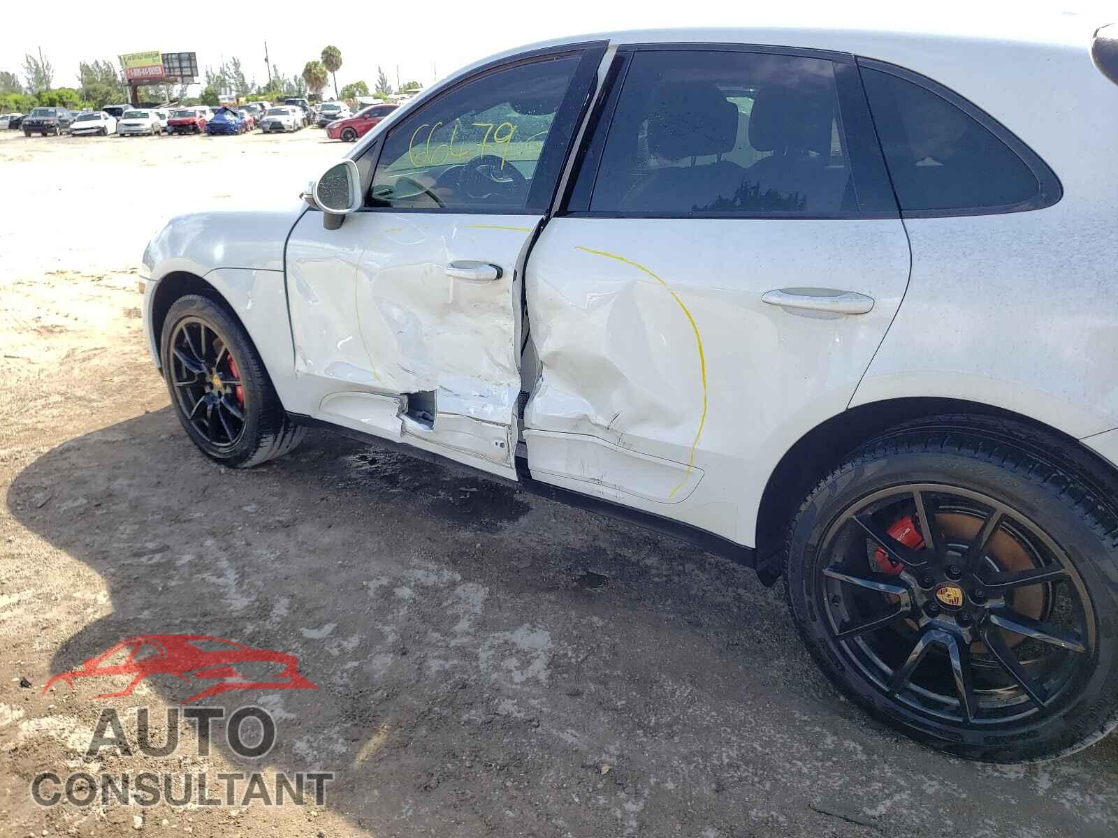 PORSCHE MACAN 2017 - WP1AB2A51HLB14389