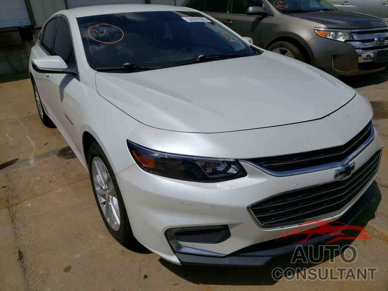 CHEVROLET MALIBU 2017 - 1G1ZE5ST8HF265876