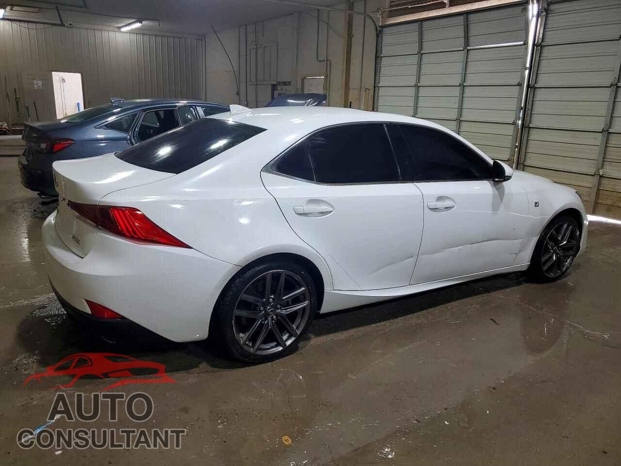 LEXUS IS 2018 - JTHBA1D29J5072387
