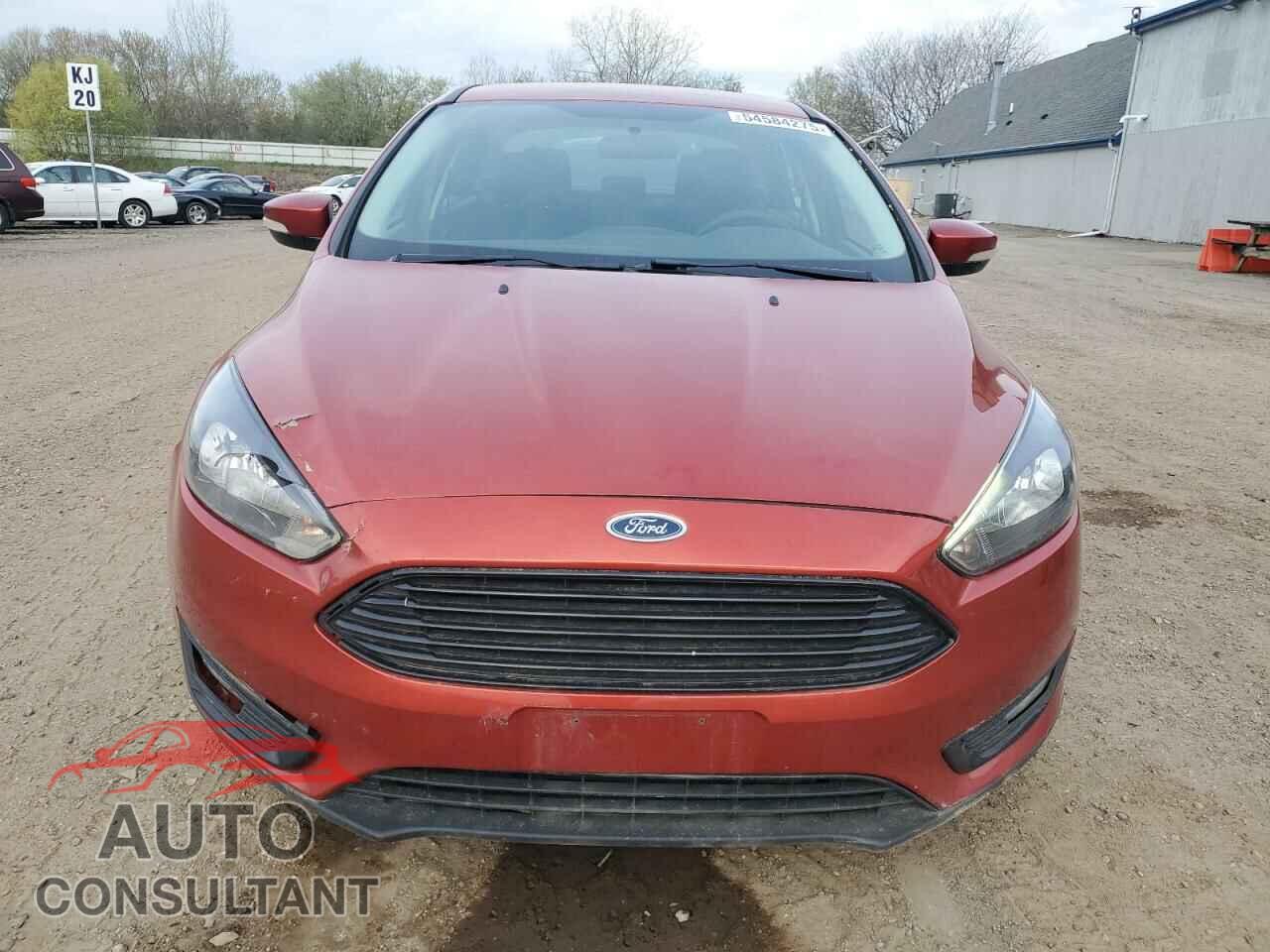 FORD FOCUS 2018 - 1FADP3FE4JL322468