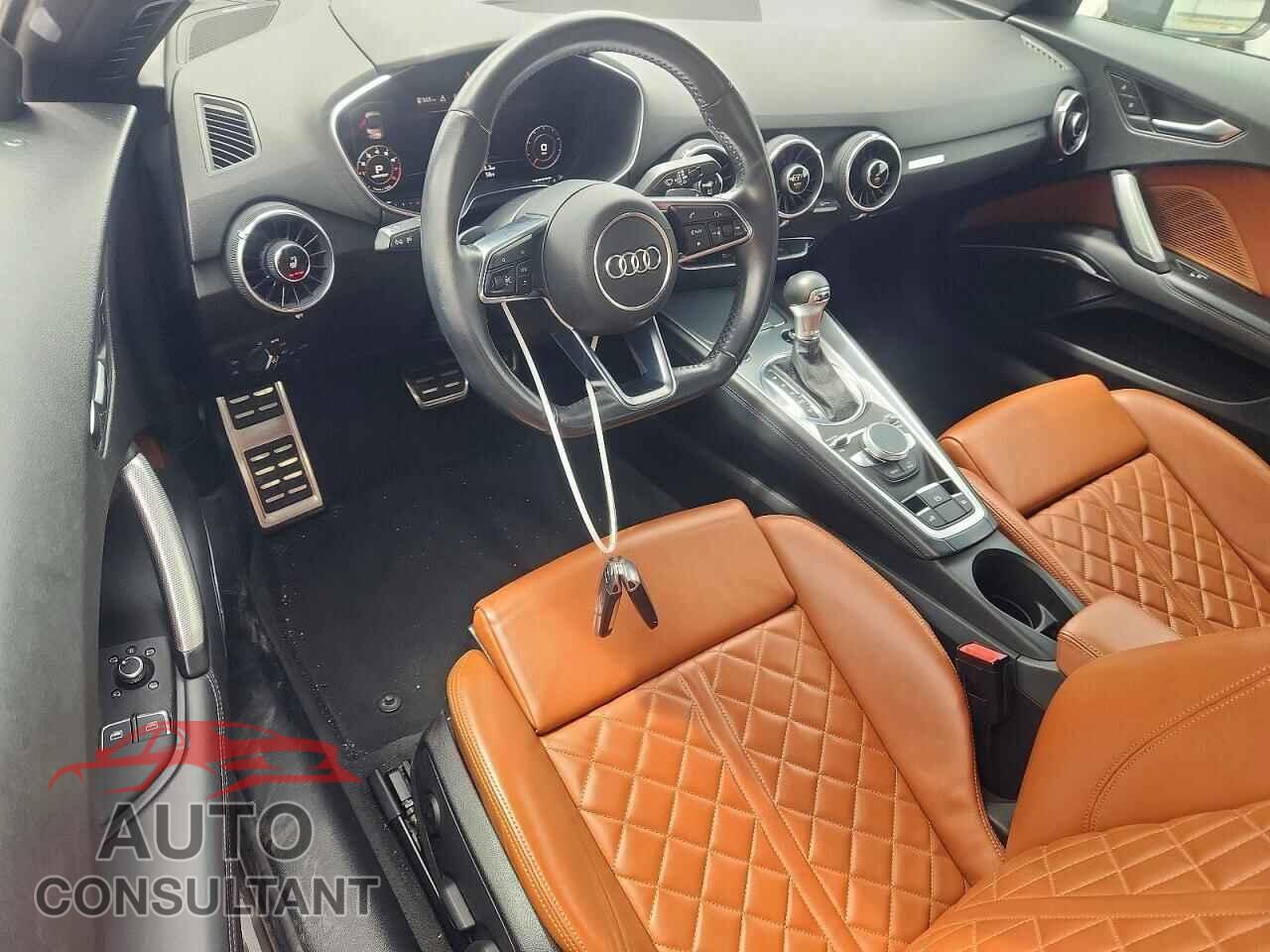 AUDI TT 2017 - TRUT5CFV9H1002778