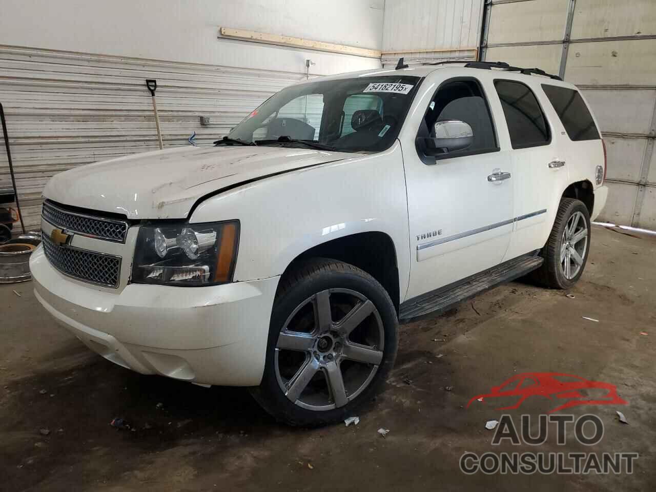 CHEVROLET TAHOE 2013 - 1GNSKCE03DR161139