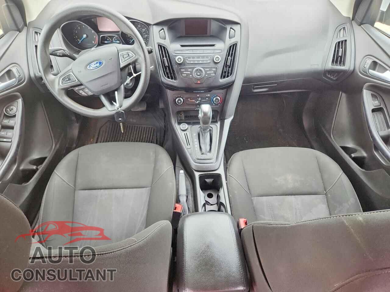 FORD FOCUS 2015 - 1FADP3K25FL375943