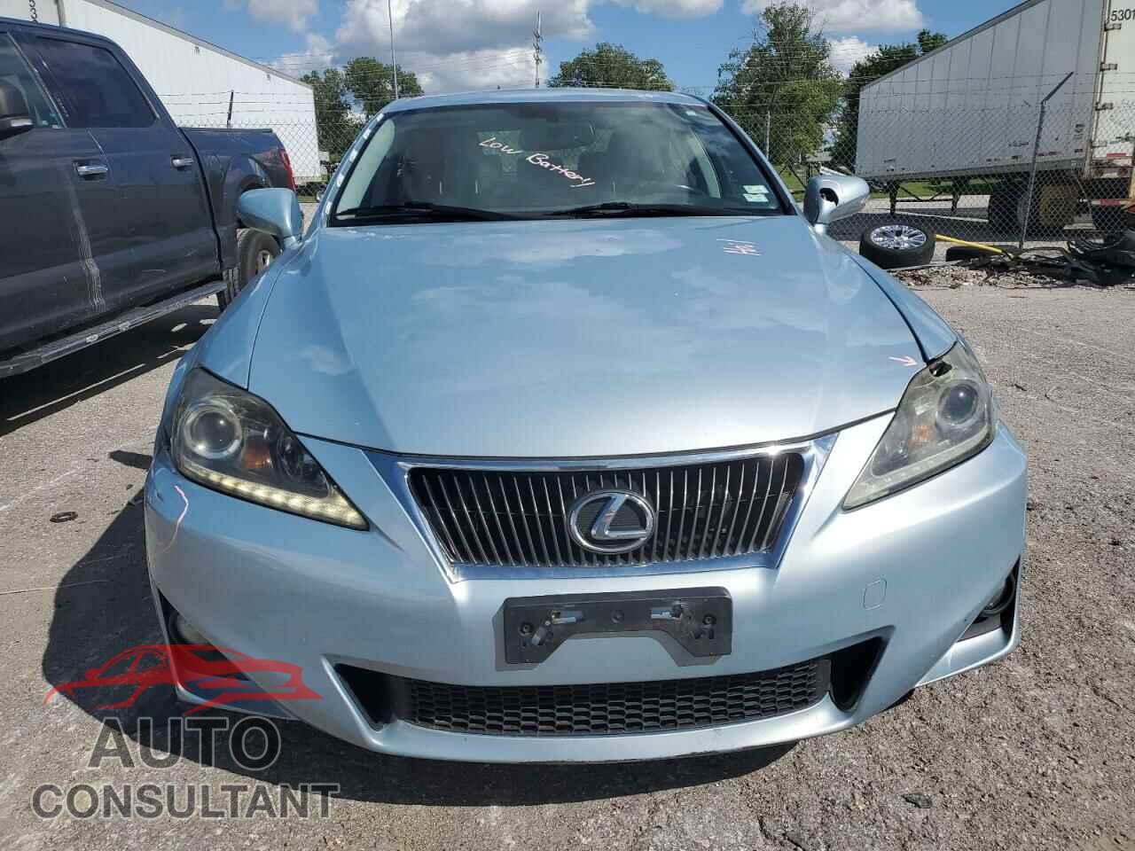 LEXUS IS 2011 - JTHCF5C22B5048190