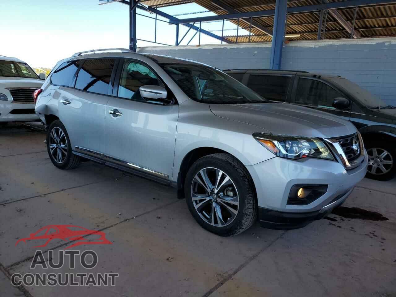 NISSAN PATHFINDER 2017 - 5N1DR2MN7HC694068