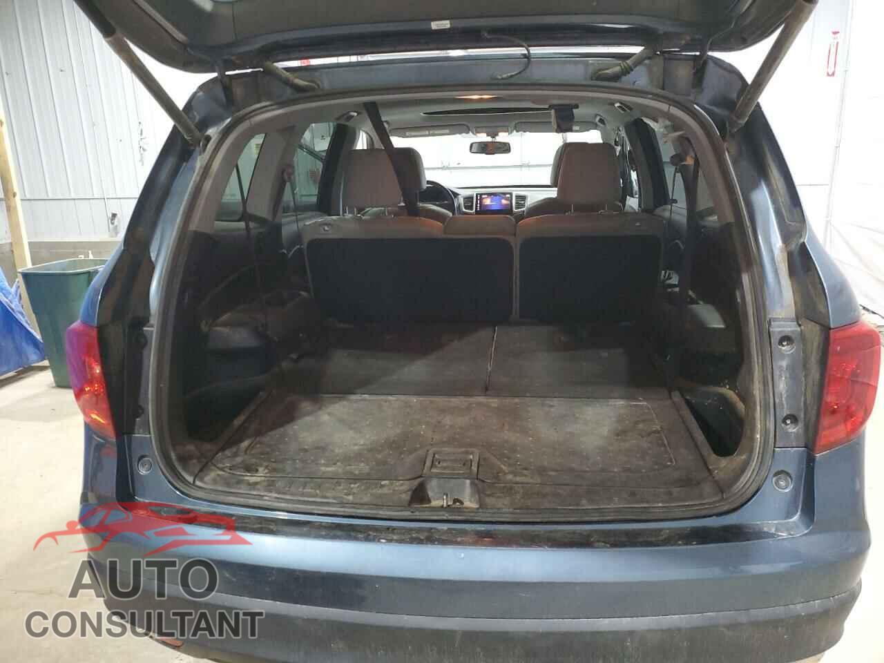 HONDA PILOT 2017 - 5FNYF6H55HB048689