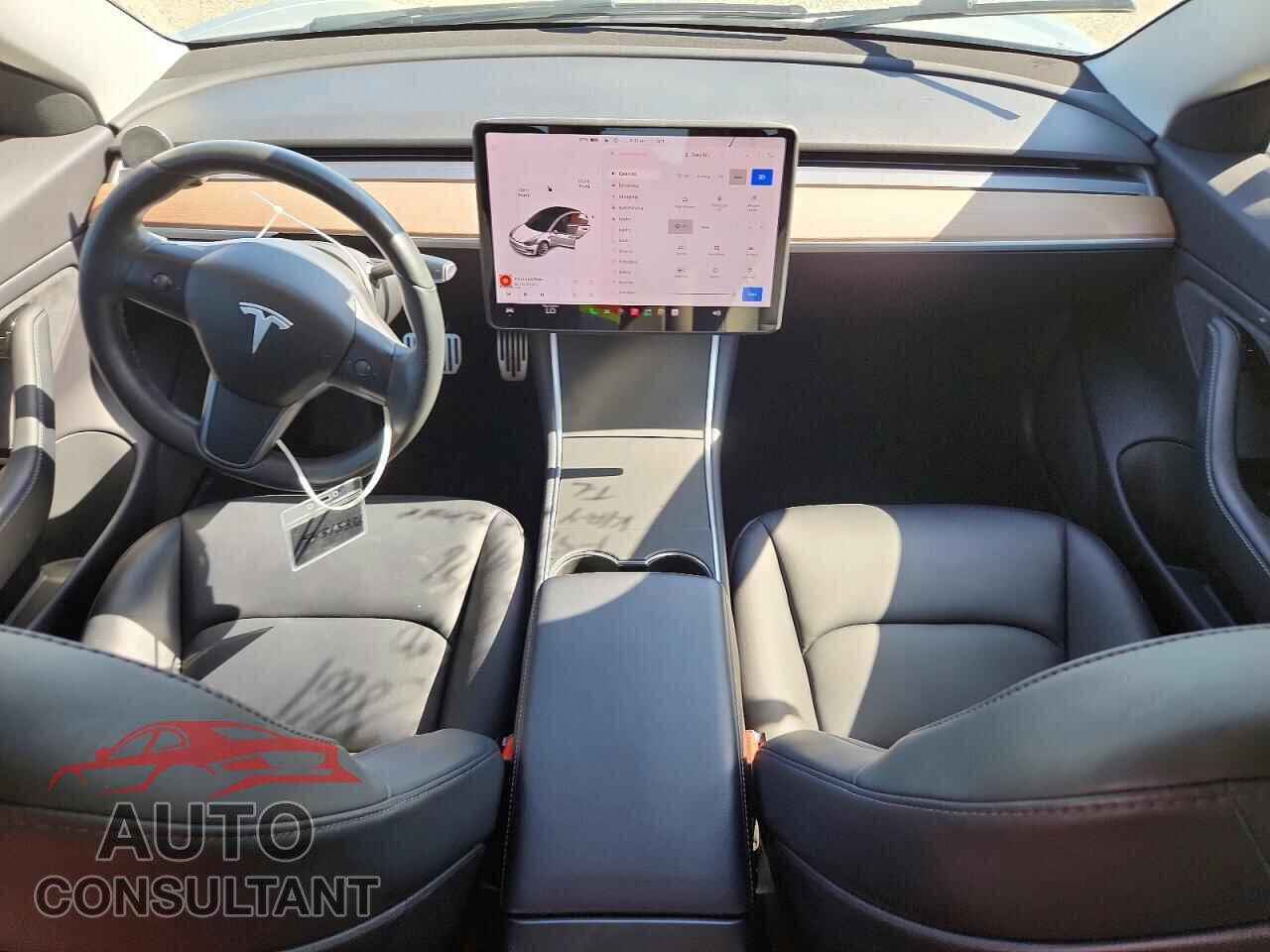 TESLA MODEL 3 2018 - 5YJ3E1EA4JF024357