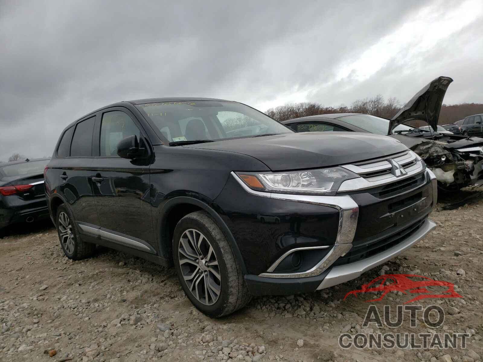 MITSUBISHI OUTLANDER 2018 - JA4AZ3A38JZ039561
