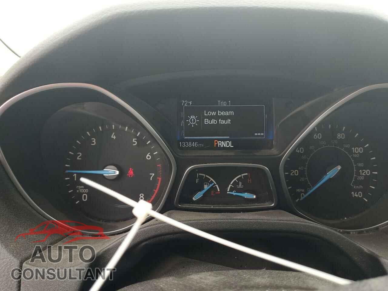 FORD FOCUS 2015 - 1FADP3F24FL336285
