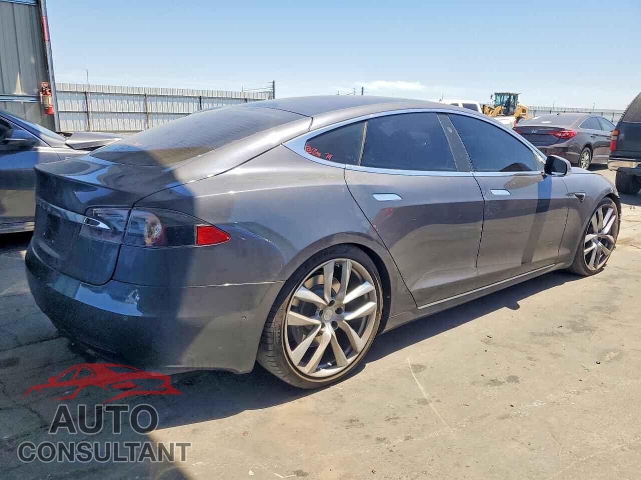 TESLA MODEL S 2018 - 5YJSA1E29JF276136