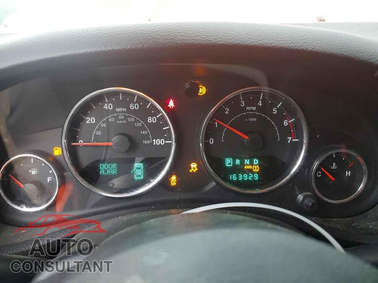 JEEP WRANGLER 2011 - 1J4AA2D14BL594166