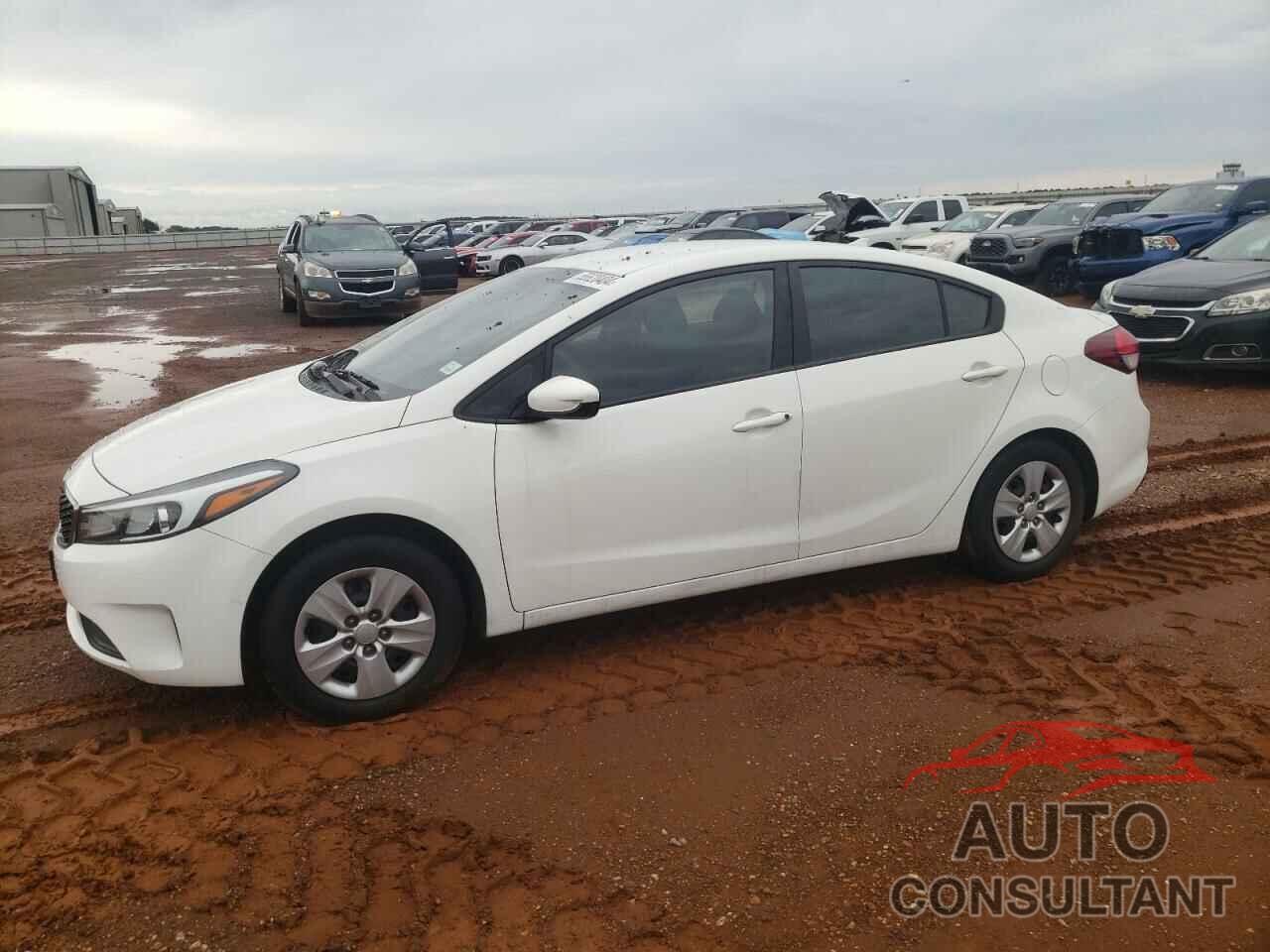 KIA FORTE 2018 - 3KPFK4A72JE240084