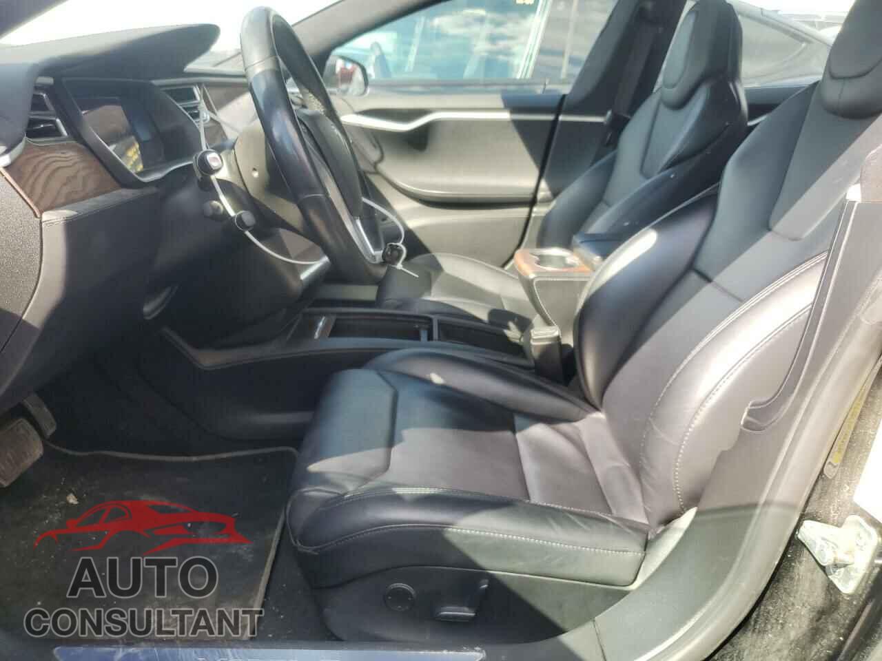 TESLA MODEL S 2017 - 5YJSA1E2XHF229871