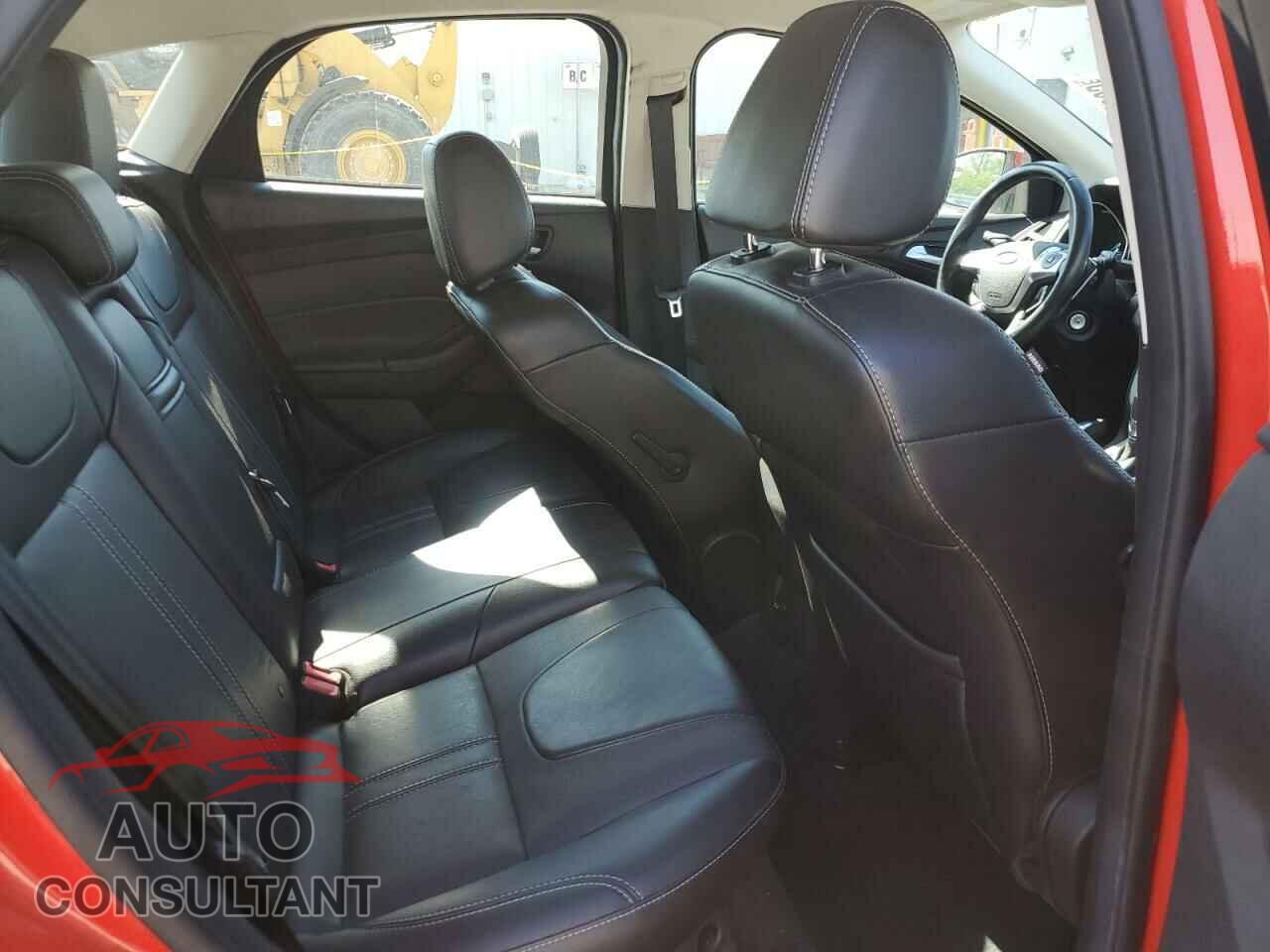 FORD FOCUS 2013 - 1FADP3K28DL297767