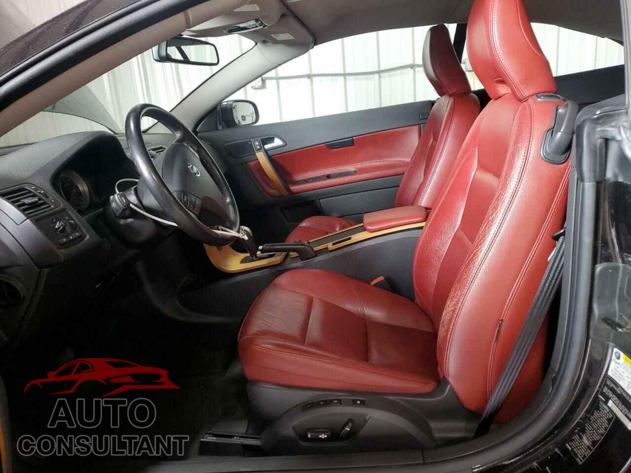 VOLVO C70 2011 - YV1672MCXBJ109384