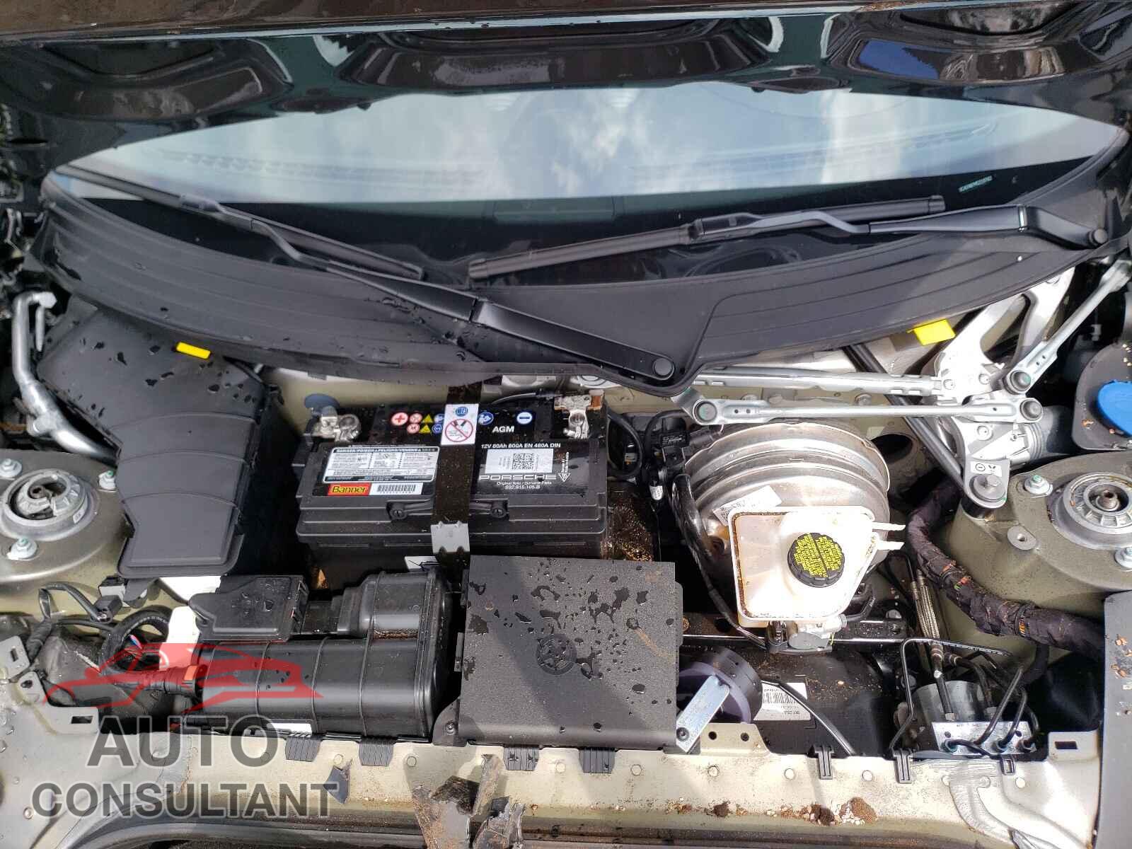 PORSCHE BOXSTER 2021 - WP0CA2A87MS210762