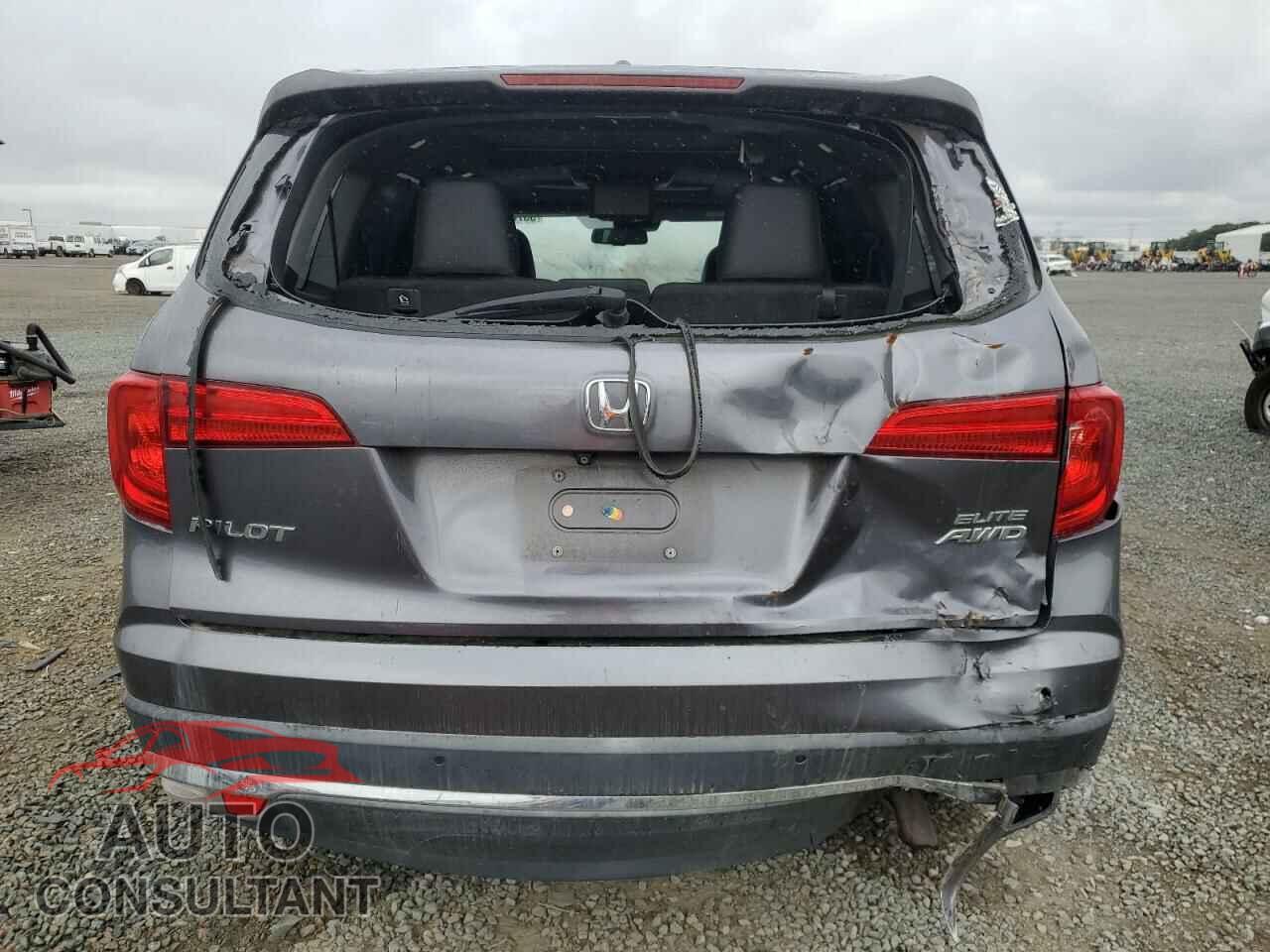 HONDA PILOT 2017 - 5FNYF6H02HB046354