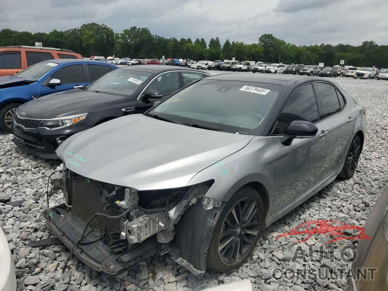 TOYOTA CAMRY 2018 - 4T1BZ1HK7JU015515