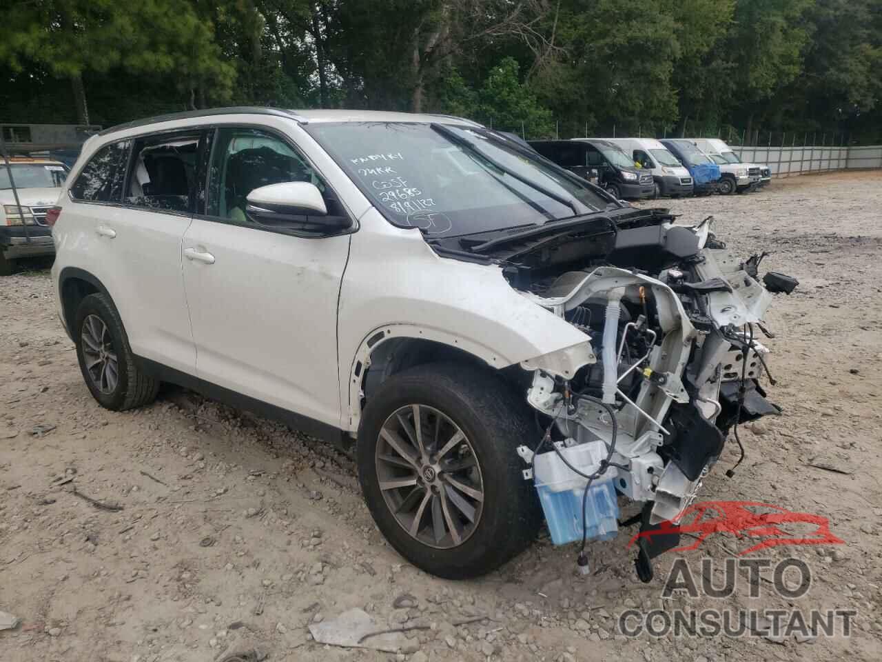 TOYOTA HIGHLANDER 2019 - 5TDKZRFH9KS555304