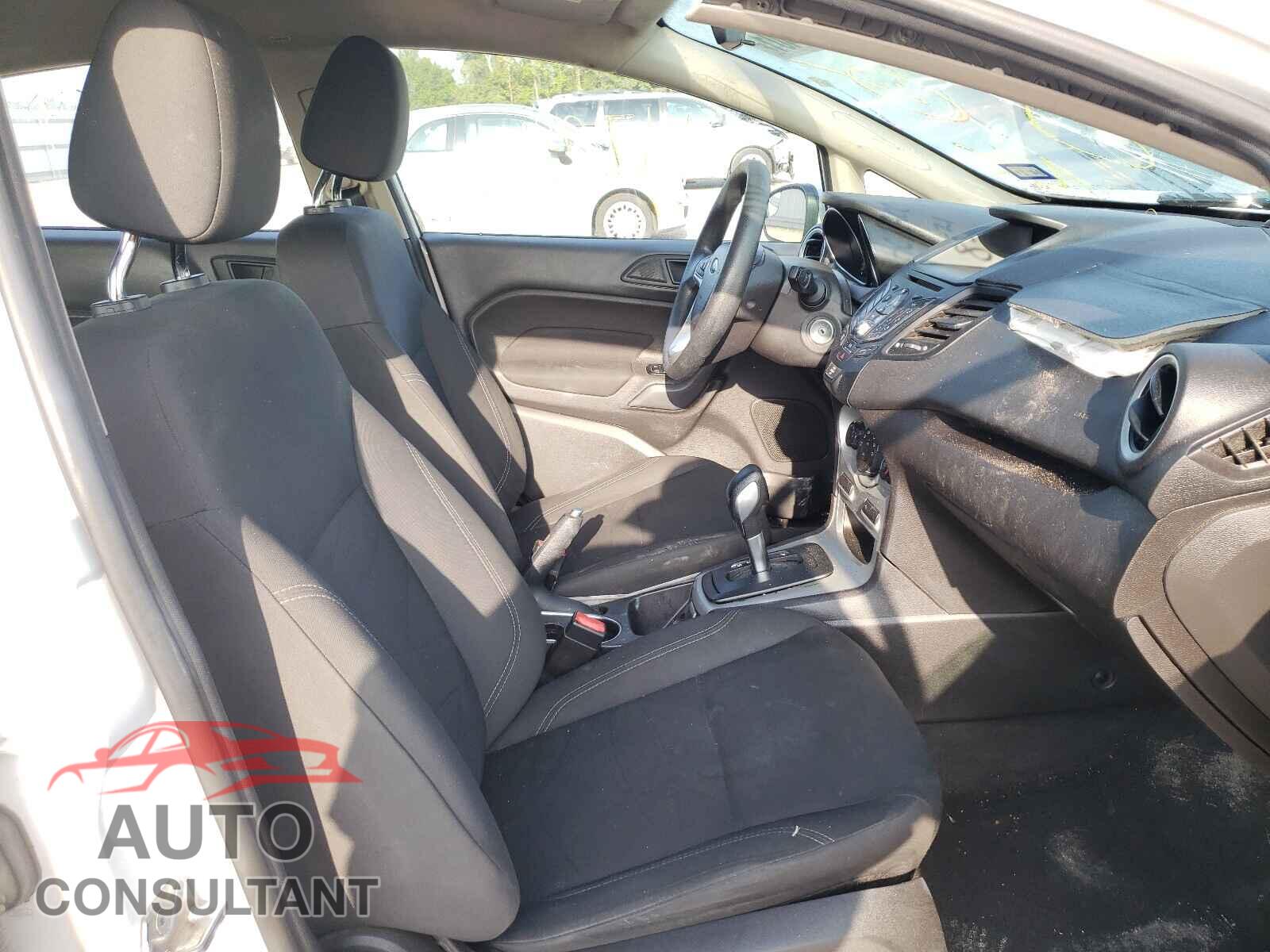 FORD FIESTA 2017 - 3FADP4EJ0HM135760