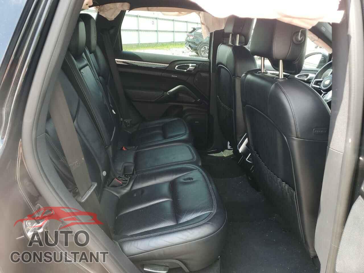 PORSCHE CAYENNE 2017 - WP1AA2A20HKA80248