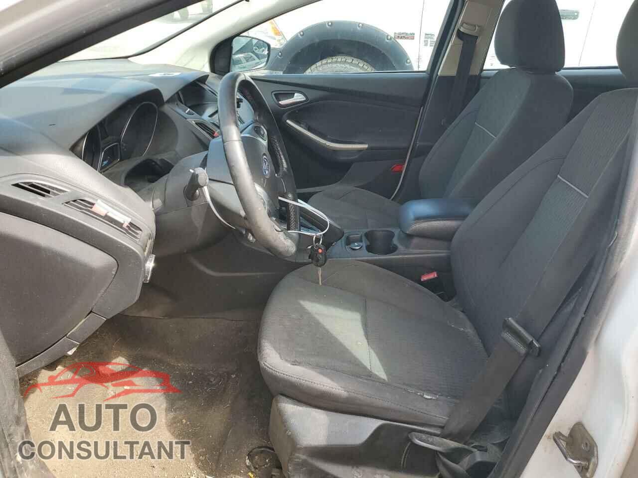 FORD FOCUS 2012 - 1FAHP3H28CL430714