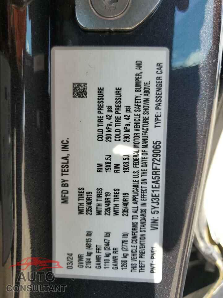 TESLA MODEL 3 2024 - 5YJ3E1EA5RF729065