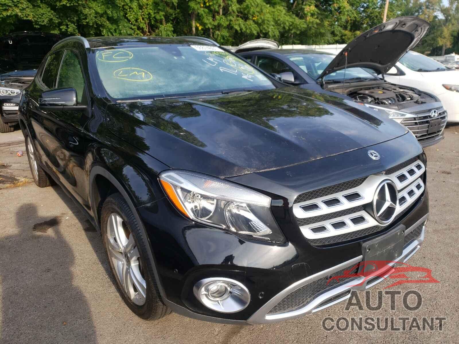 MERCEDES-BENZ GLA-CLASS 2018 - WDCTG4GB4JJ476992