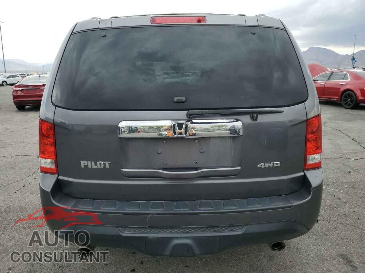 HONDA PILOT 2015 - 5FNYF4H40FB066638