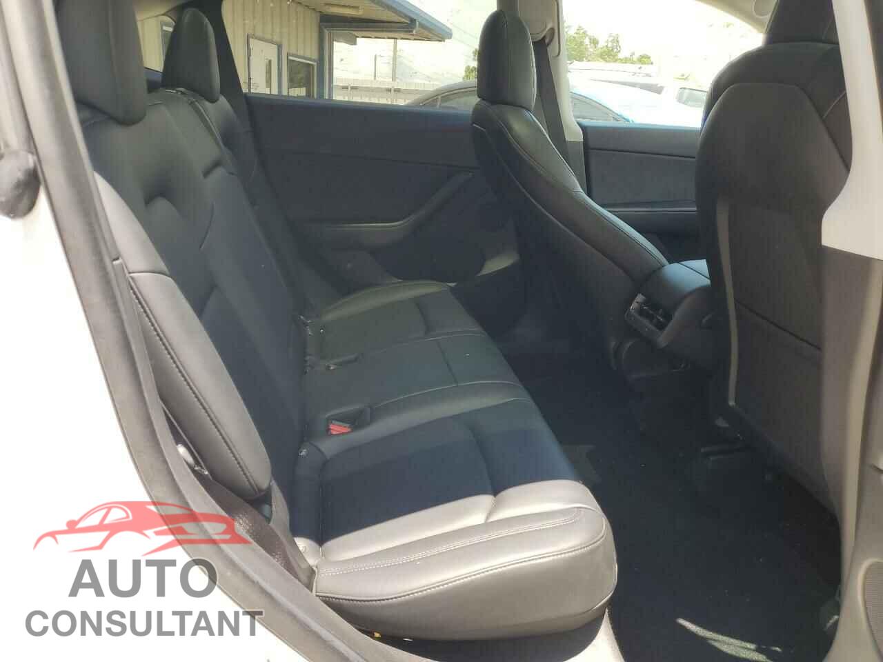 TESLA MODEL Y 2021 - 5YJYGDEEXMF069666