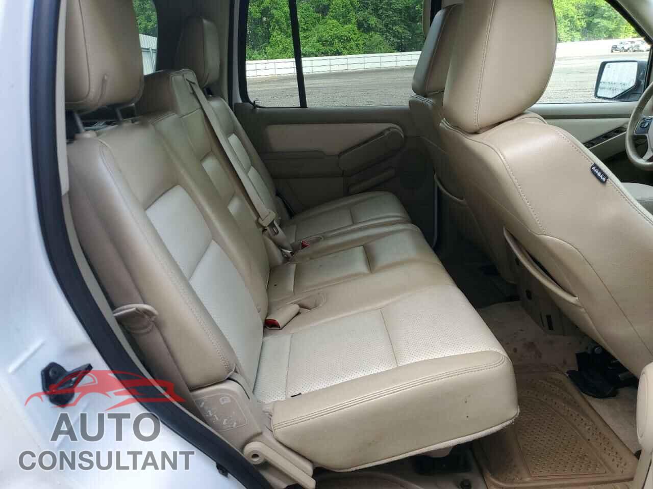FORD EXPLORER 2010 - 1FMEU8FEXAUA06597