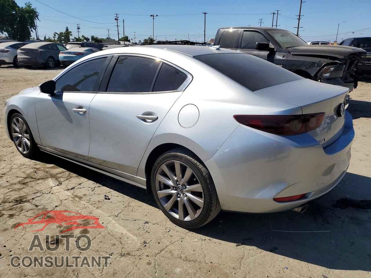 MAZDA 3 2019 - 3MZBPADL3KM108186