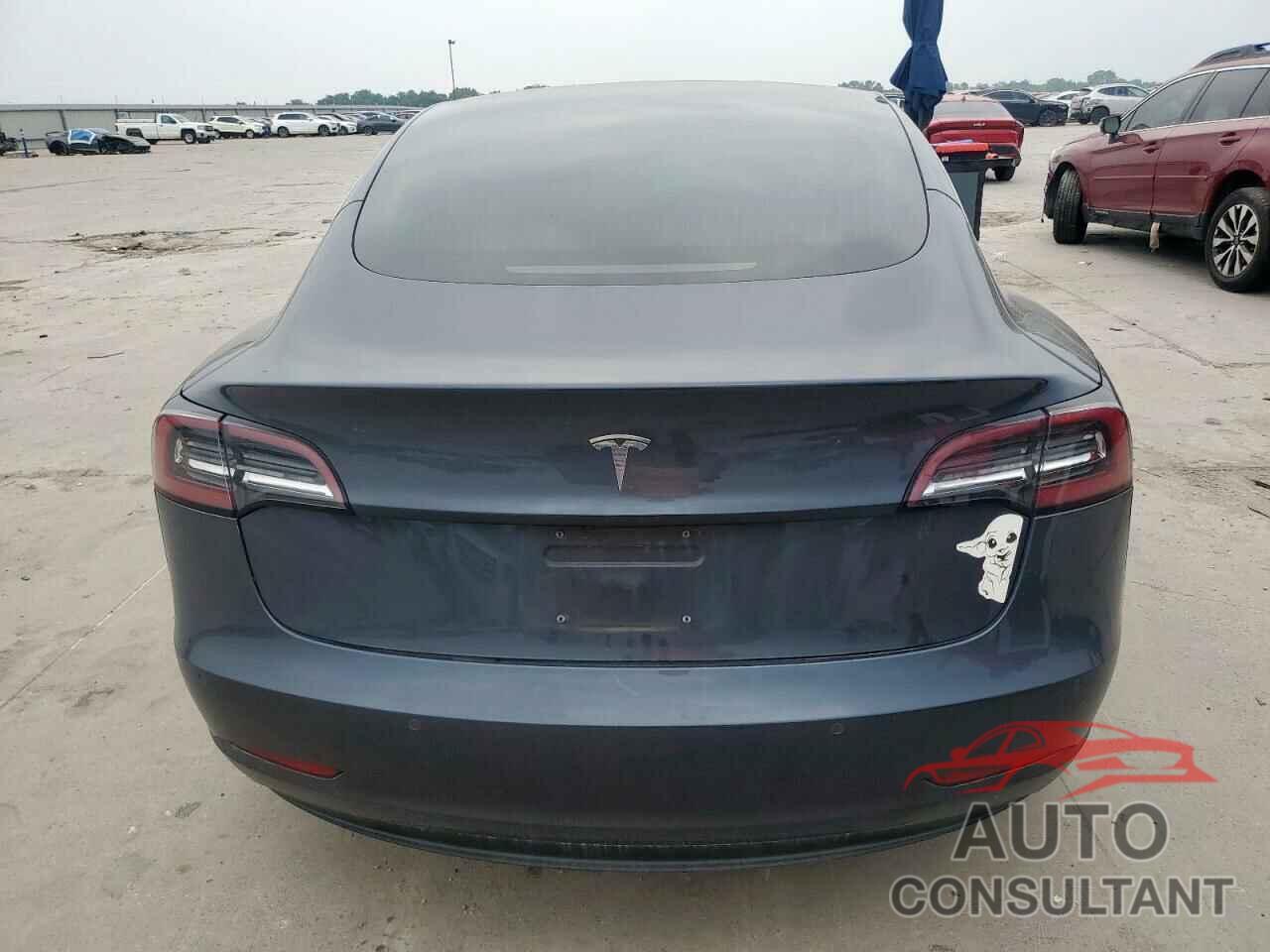 TESLA MODEL 3 2018 - 5YJ3E1EA4JF169110