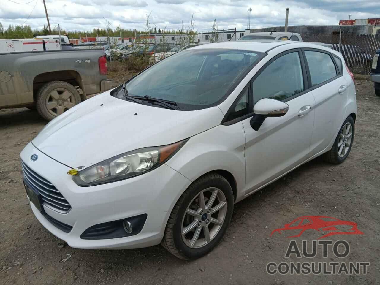 FORD FIESTA 2015 - 3FADP4EJ3FM195884