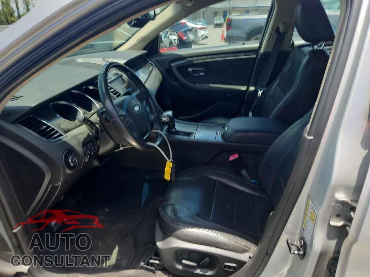 FORD TAURUS 2010 - 1FAHP2FW9AG125762