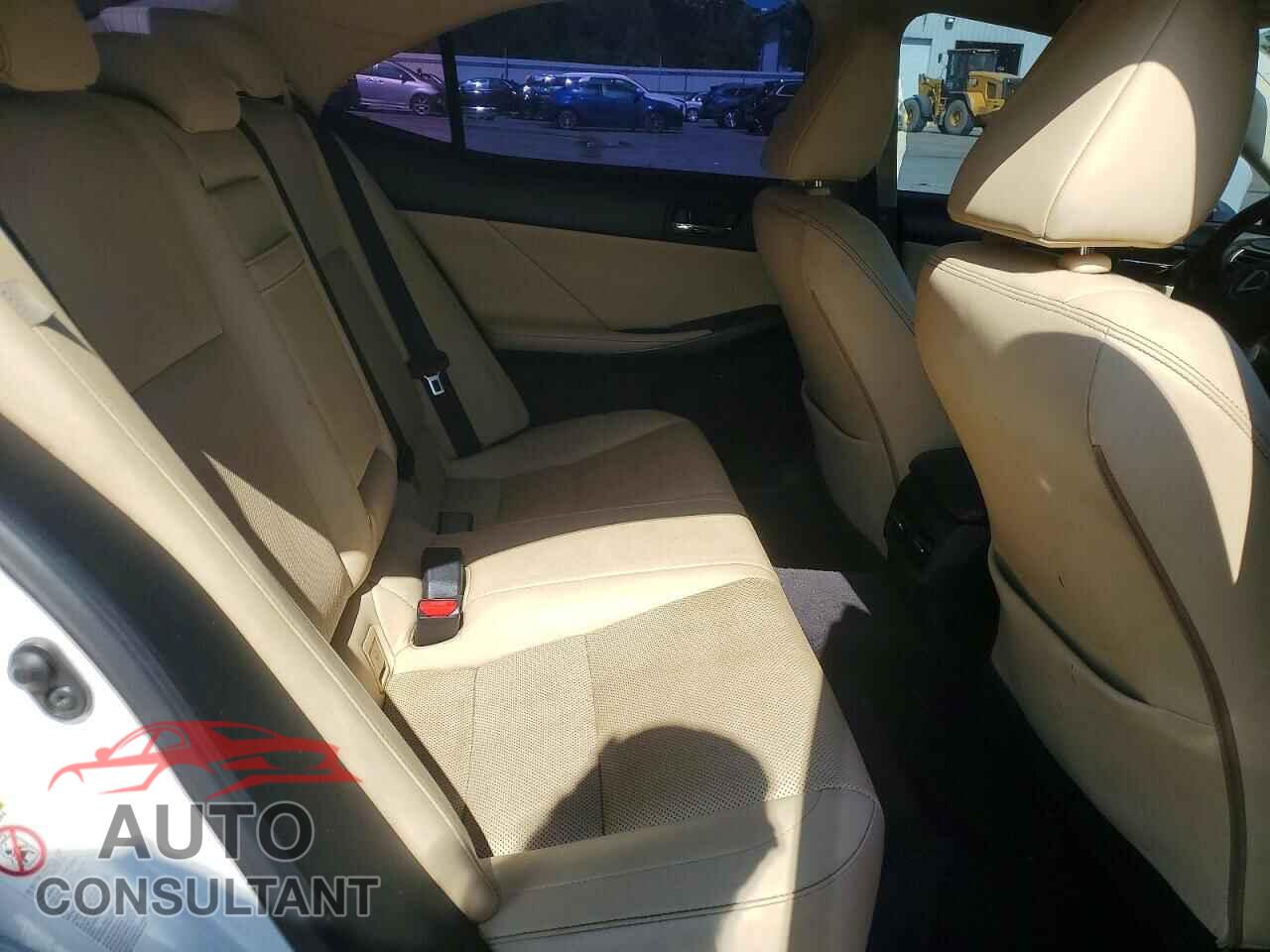 LEXUS IS 2014 - JTHBF1D27E5026578