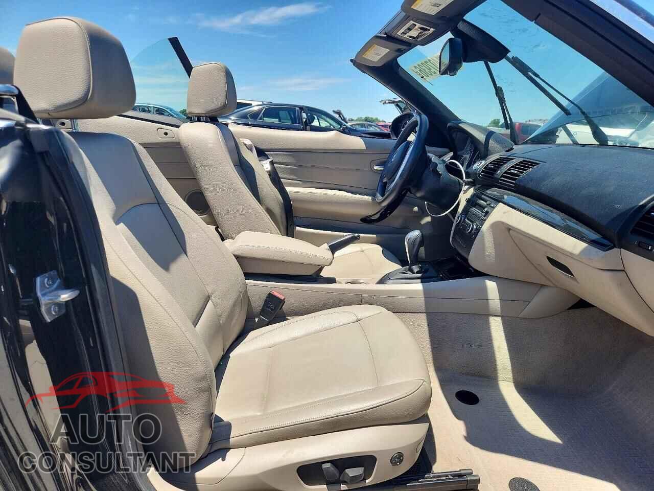 BMW 1 SERIES 2013 - WBAUL7C52DVU08904