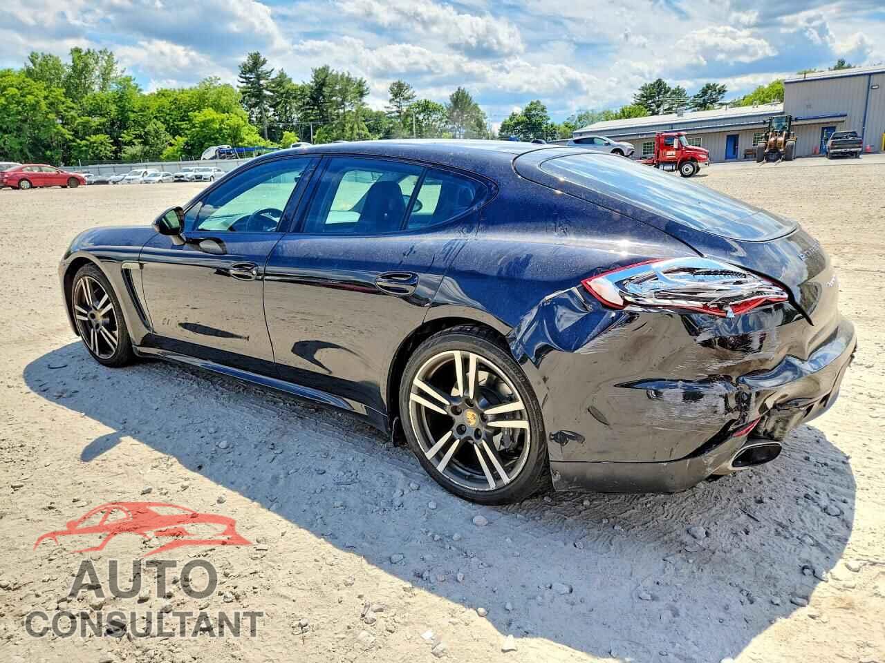PORSCHE PANAMERA 2015 - WP0AA2A70FL005974
