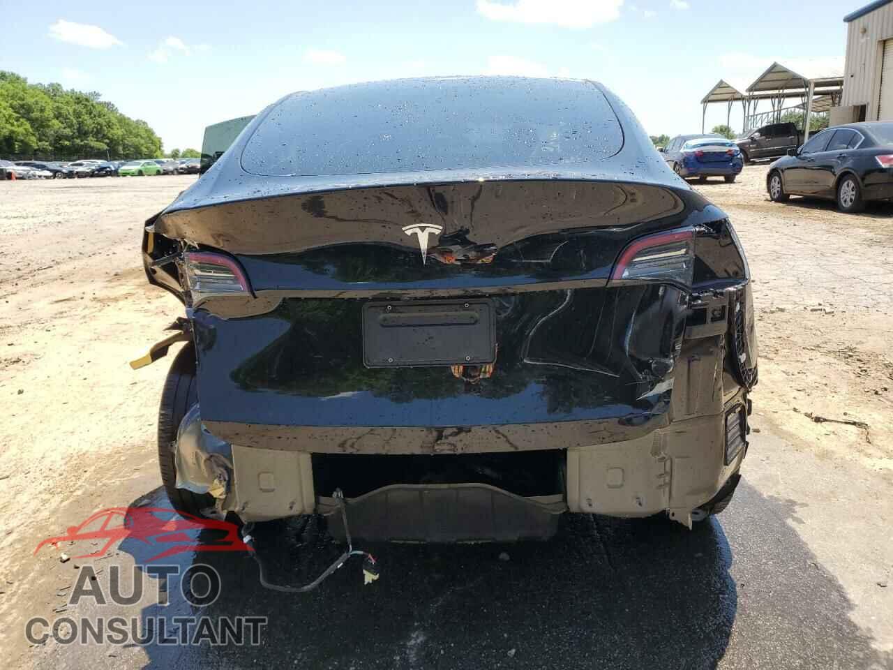 TESLA MODEL Y 2024 - 7SAYGDED2RA329802
