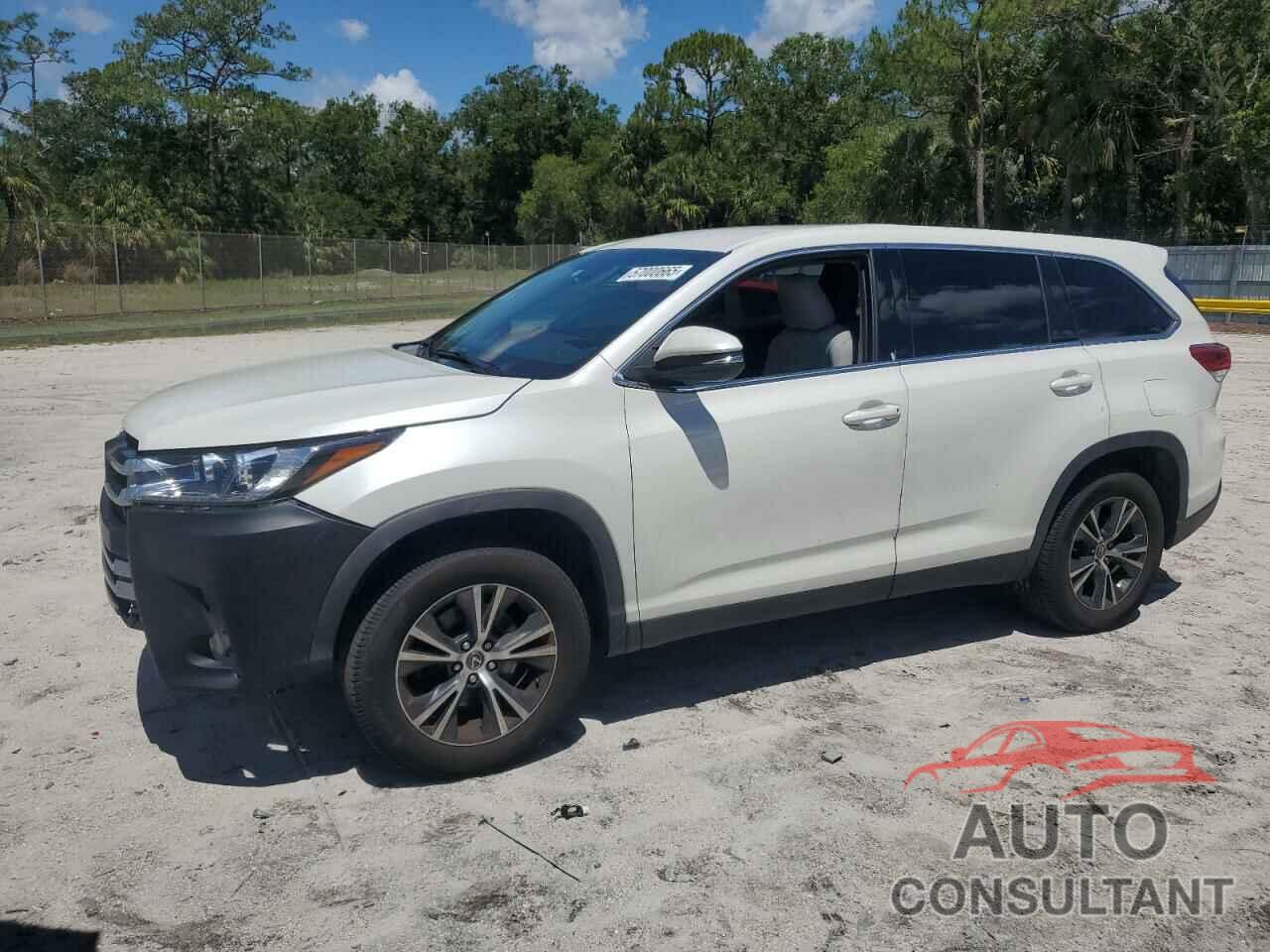 TOYOTA HIGHLANDER 2019 - 5TDZZRFH0KS351070