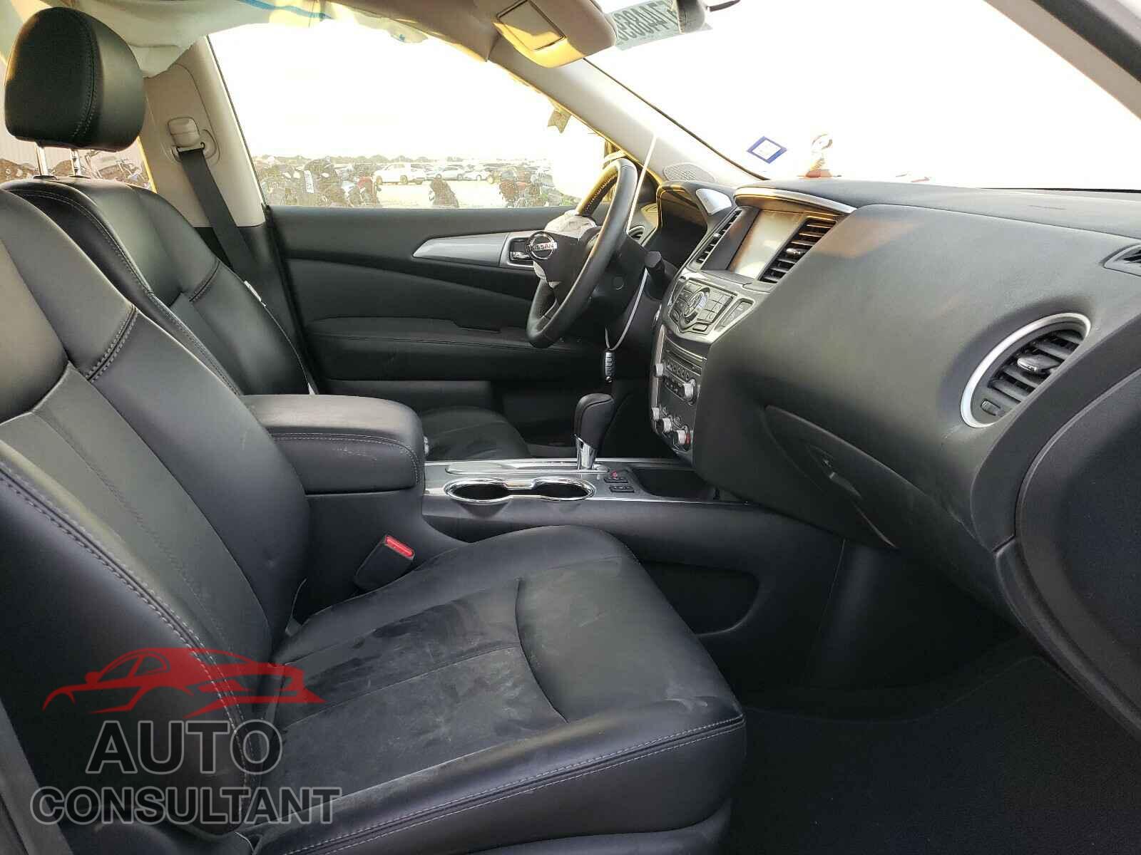 NISSAN PATHFINDER 2017 - 5N1DR2MN3HC697792