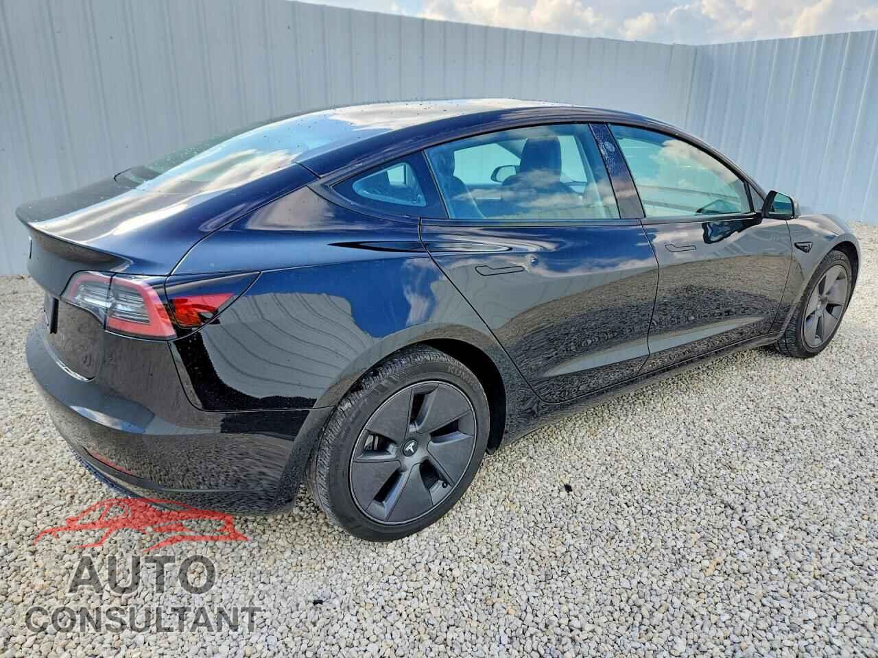TESLA MODEL 3 2023 - 5YJ3E1EA5PF456710