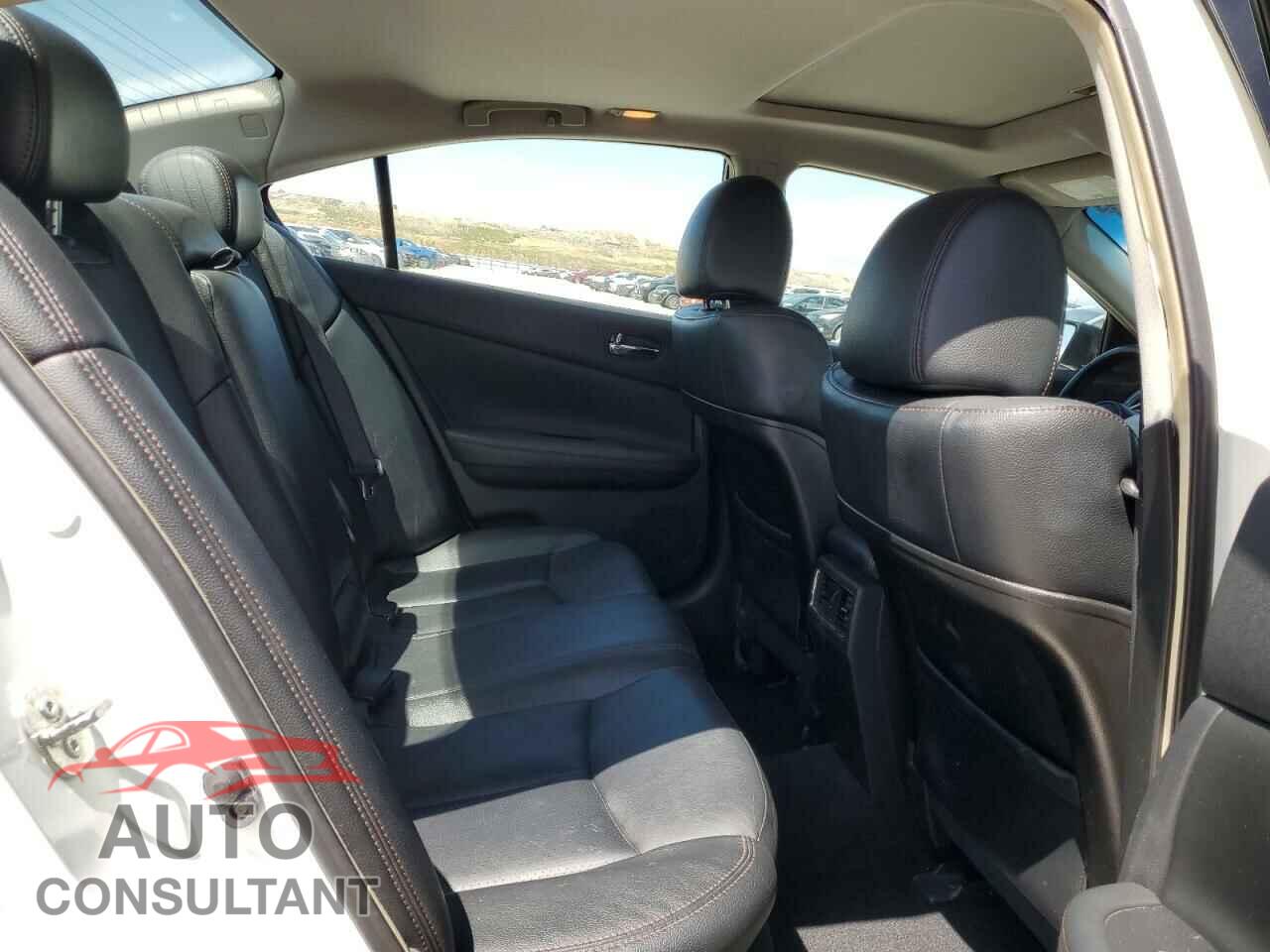 NISSAN MAXIMA 2011 - 1N4AA5AP1BC826972
