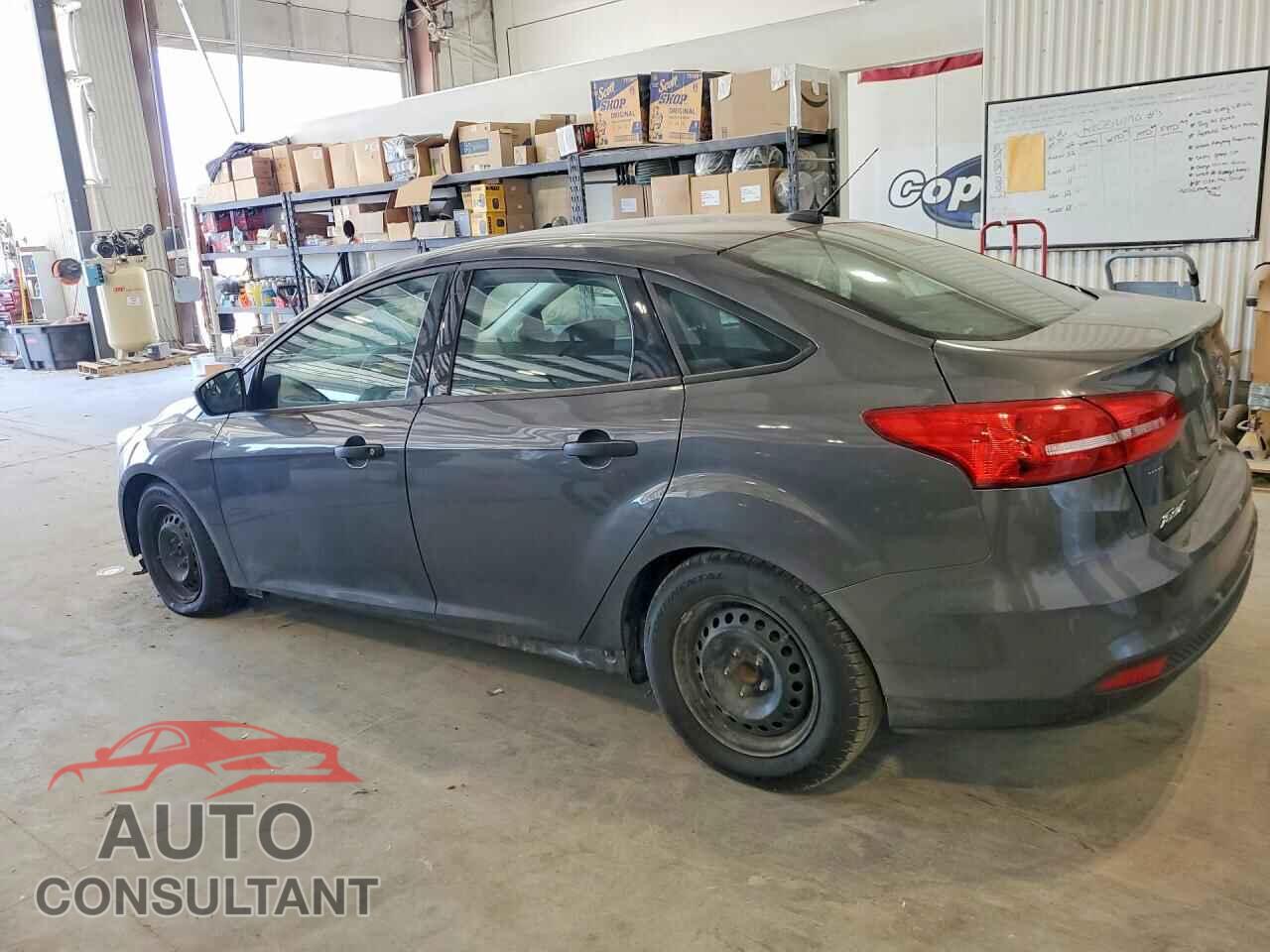 FORD FOCUS 2015 - 1FADP3E21FL261322