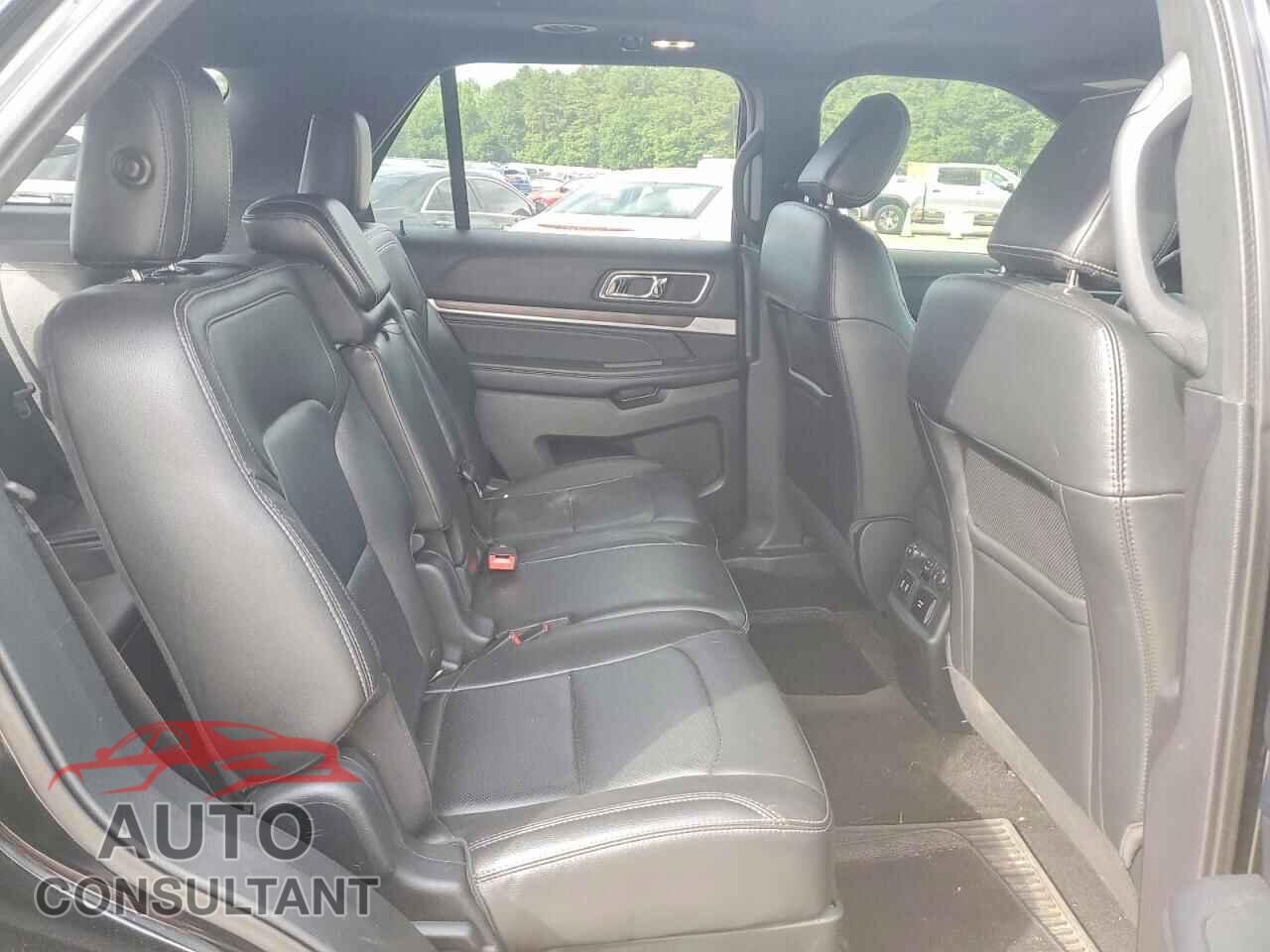 FORD EXPLORER 2018 - 1FM5K8F85JGB18707