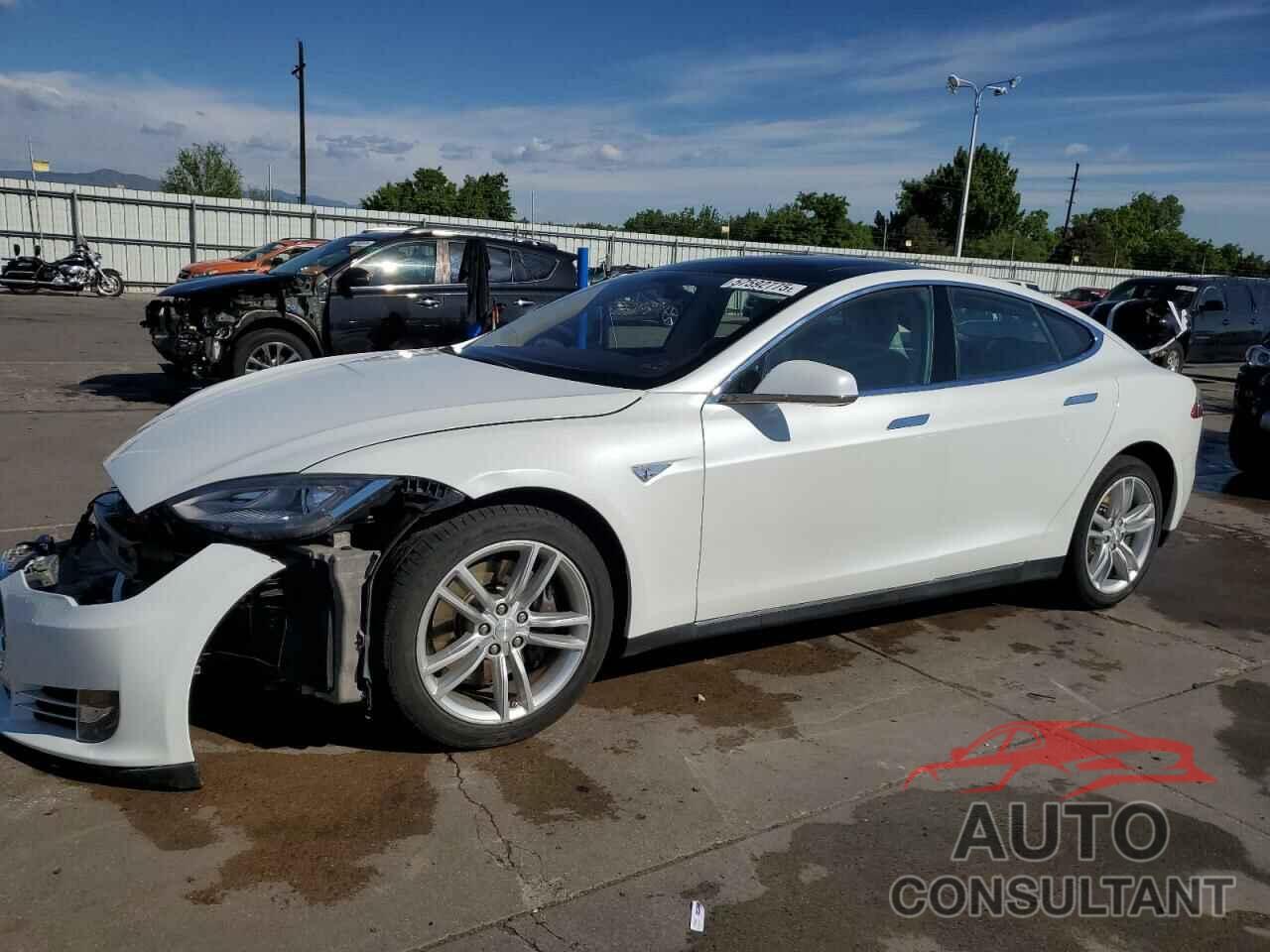 TESLA MODEL S 2013 - 5YJSA1CN9DFP05194