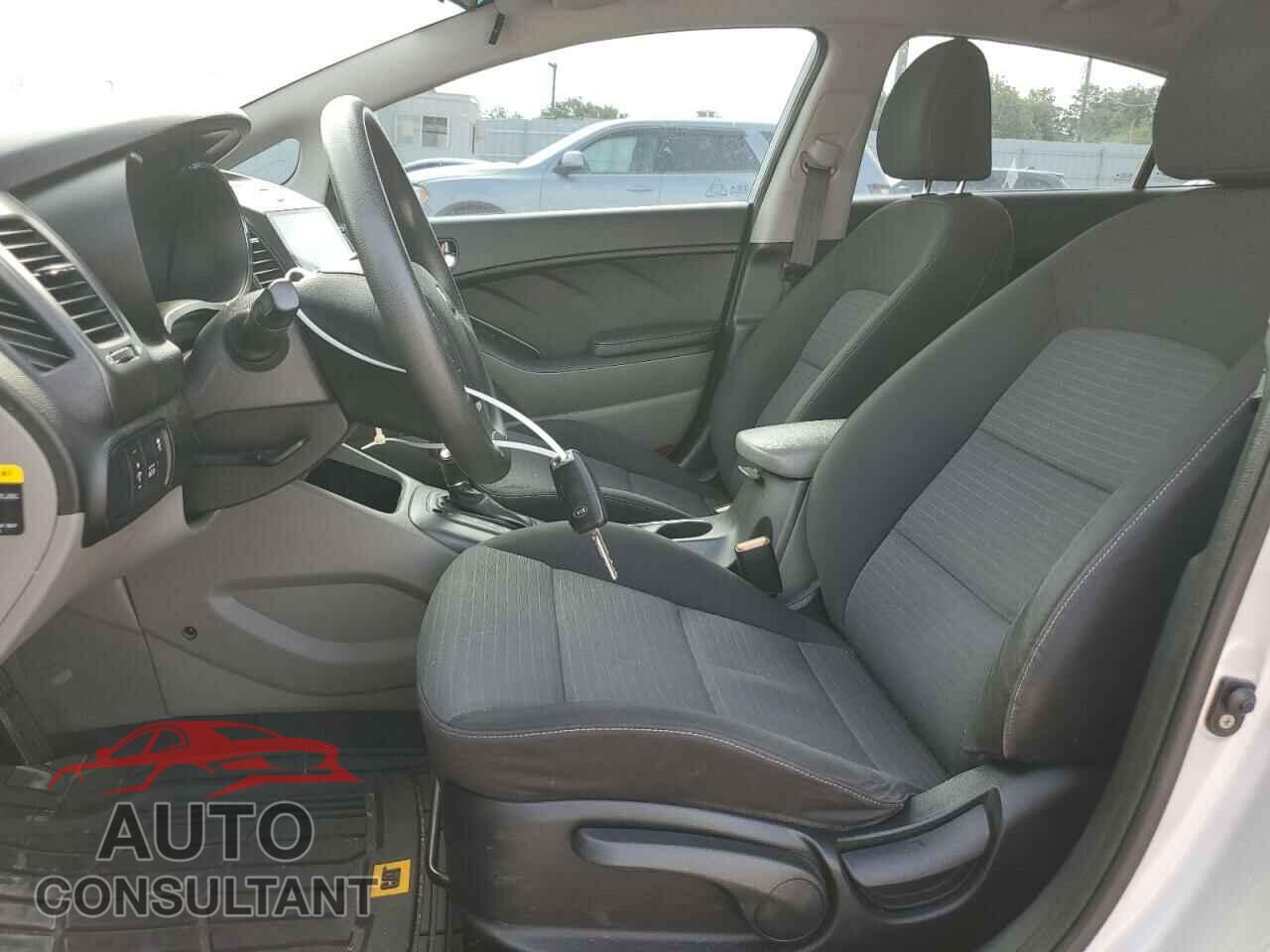 KIA FORTE 2016 - KNAFK4A64G5555199