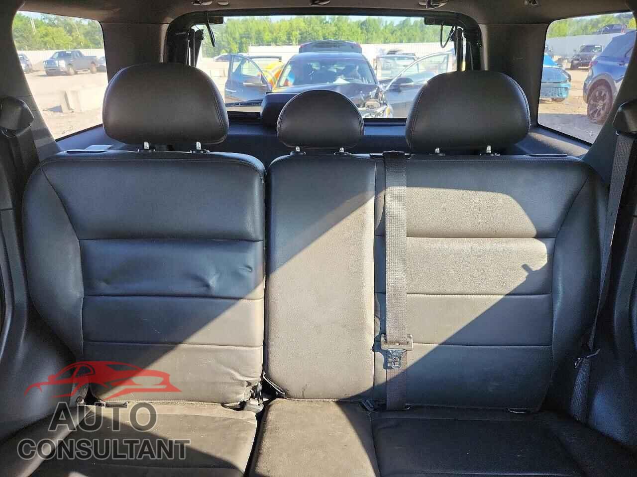 FORD ESCAPE 2009 - 1FMCU04G19KA14270