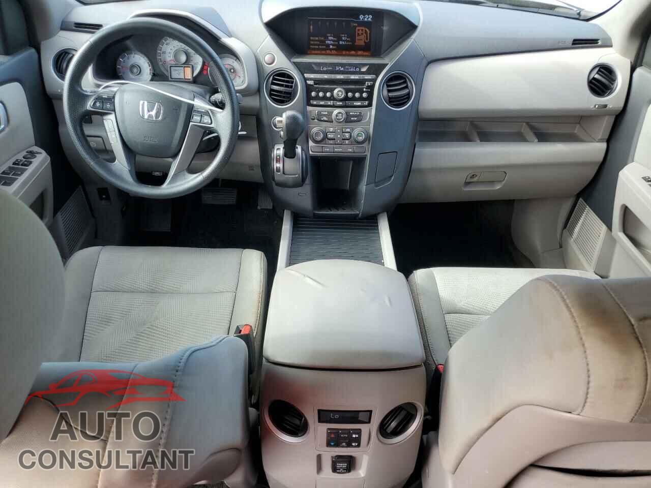 HONDA PILOT 2015 - 5FNYF4H27FB025440