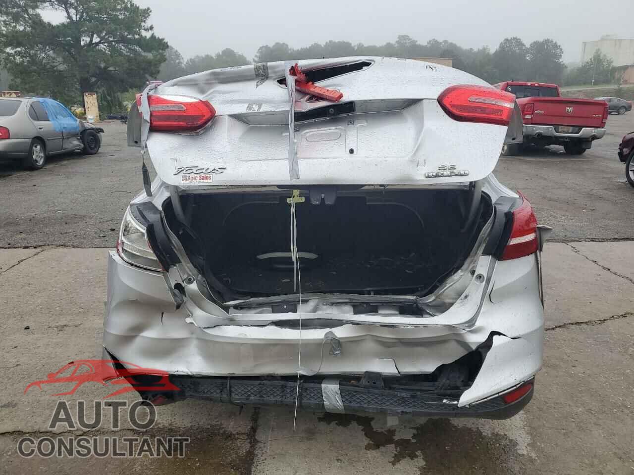 FORD FOCUS 2016 - 1FADP3F2XGL292407
